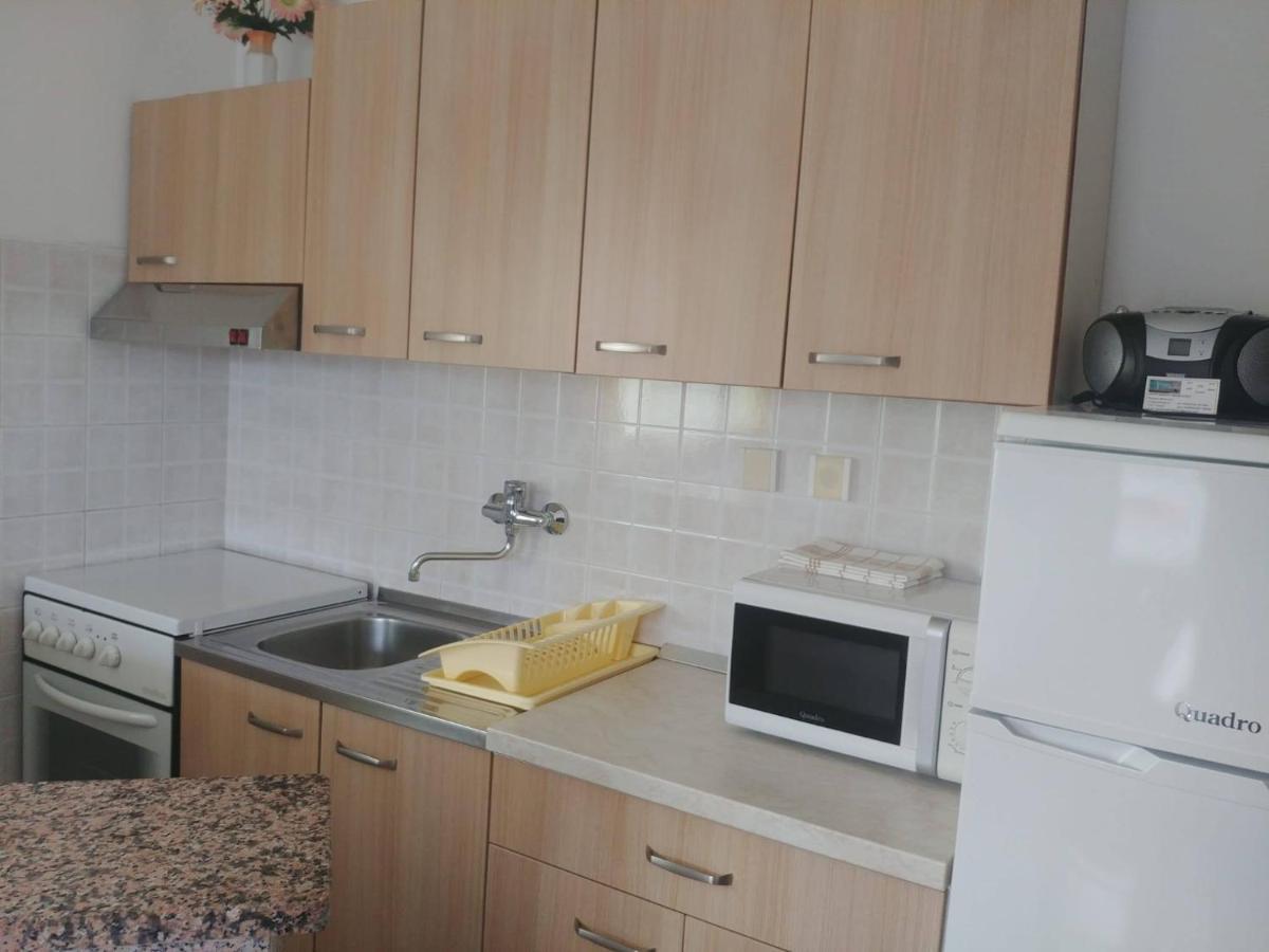Apartments With A Parking Space Kornic, Krk - 5306 Exterior photo